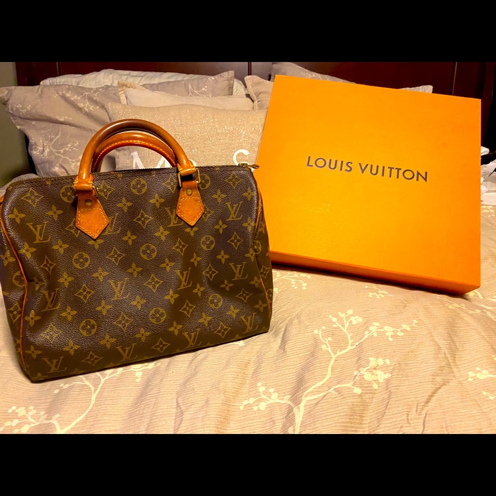 Louis Vuitton Speedy 35